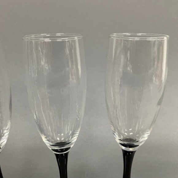 Clear Bowl Black Stem almost 7 3/4" high Fluted Glass Glasses Lot of 4 - Picture 4 of 6